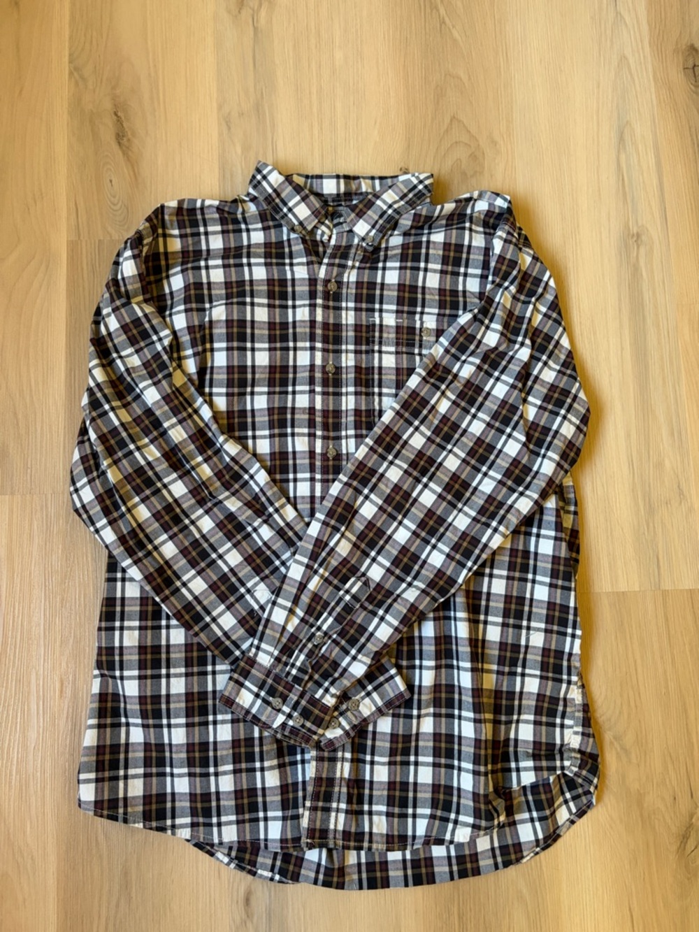 Wrangler - Men's Plaid Button-Down Shirt in White, Brown, Maroon - XL